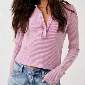 Free People One Colt Pink Long Sleeve Raw Hem Thermal Henley Ballet 🩰 Cropped L